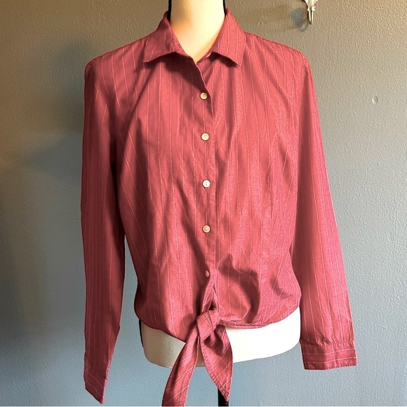 ANN TAYLOR STRIPED COLLAR SHIRT WITH TWIST TIE AT THE WAIST. SIZE 14. - Picture 1 of 5